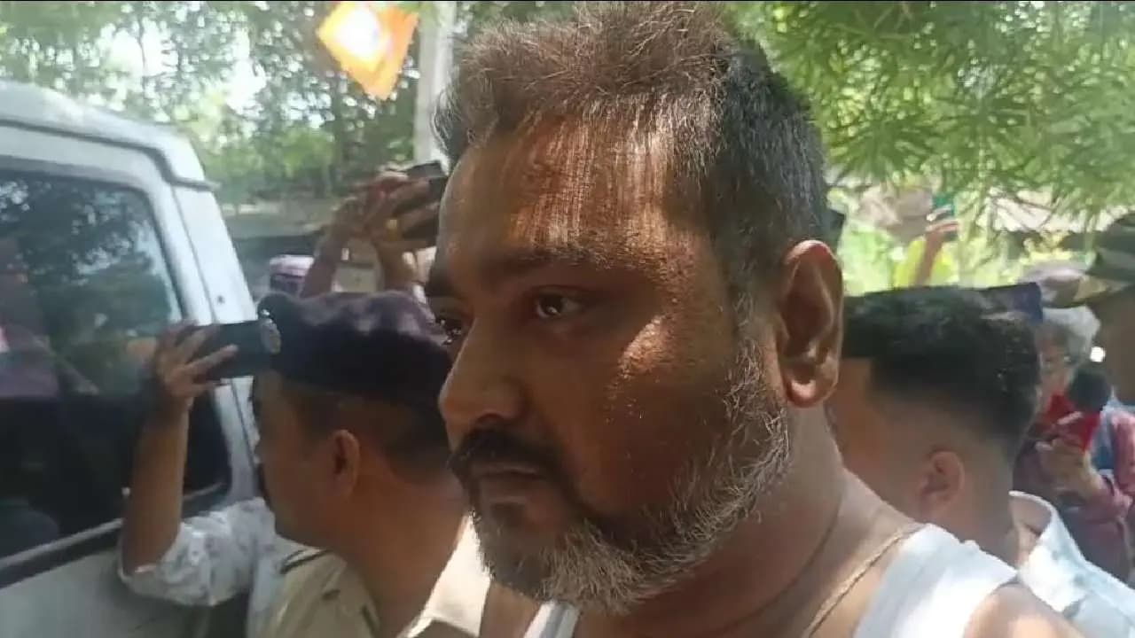 Police Parade TMC Leader Bony Through Kanchrapara Streets With Rope Tied Around Waist