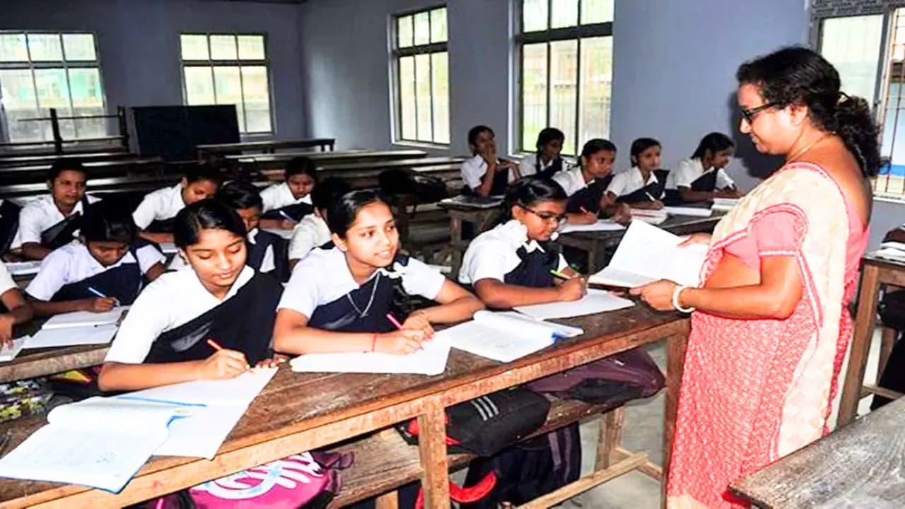 Supreme Court says working teachers must also pass TET Deadline Extended