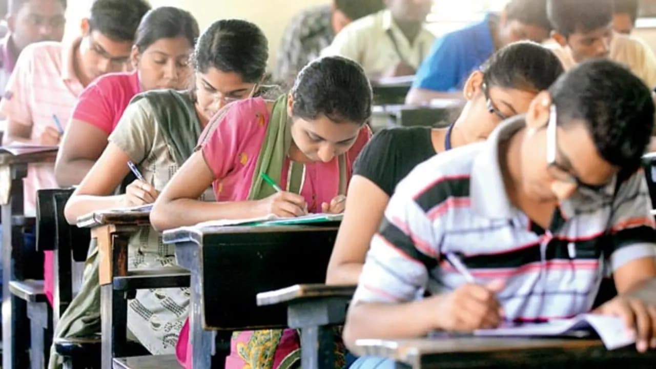 After NEET and CBSE, now CUET Exam Delay Rahul and Atishi launch scathing attacks on the Modi government and Dharmendra Pradhan