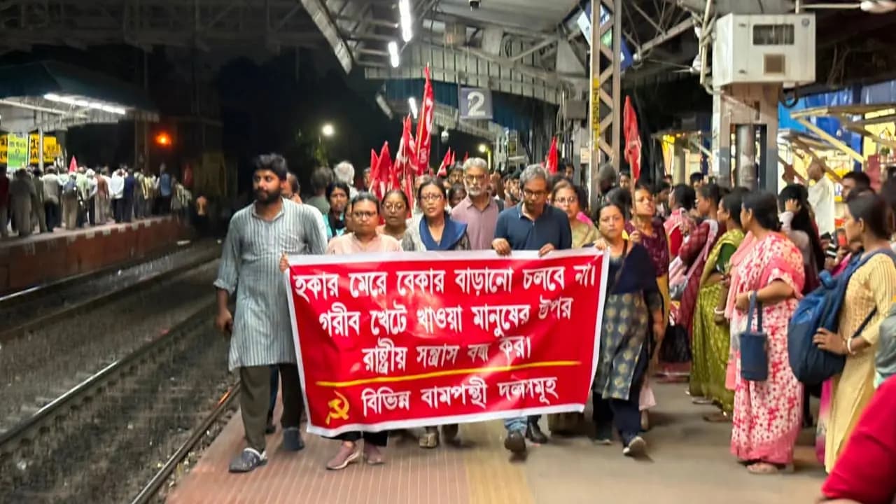 After Dumdum Bulldozer reported reaches Jadavpur station area Srijan Bhattacharya and CPM Workers are keeping a nightlong vigil