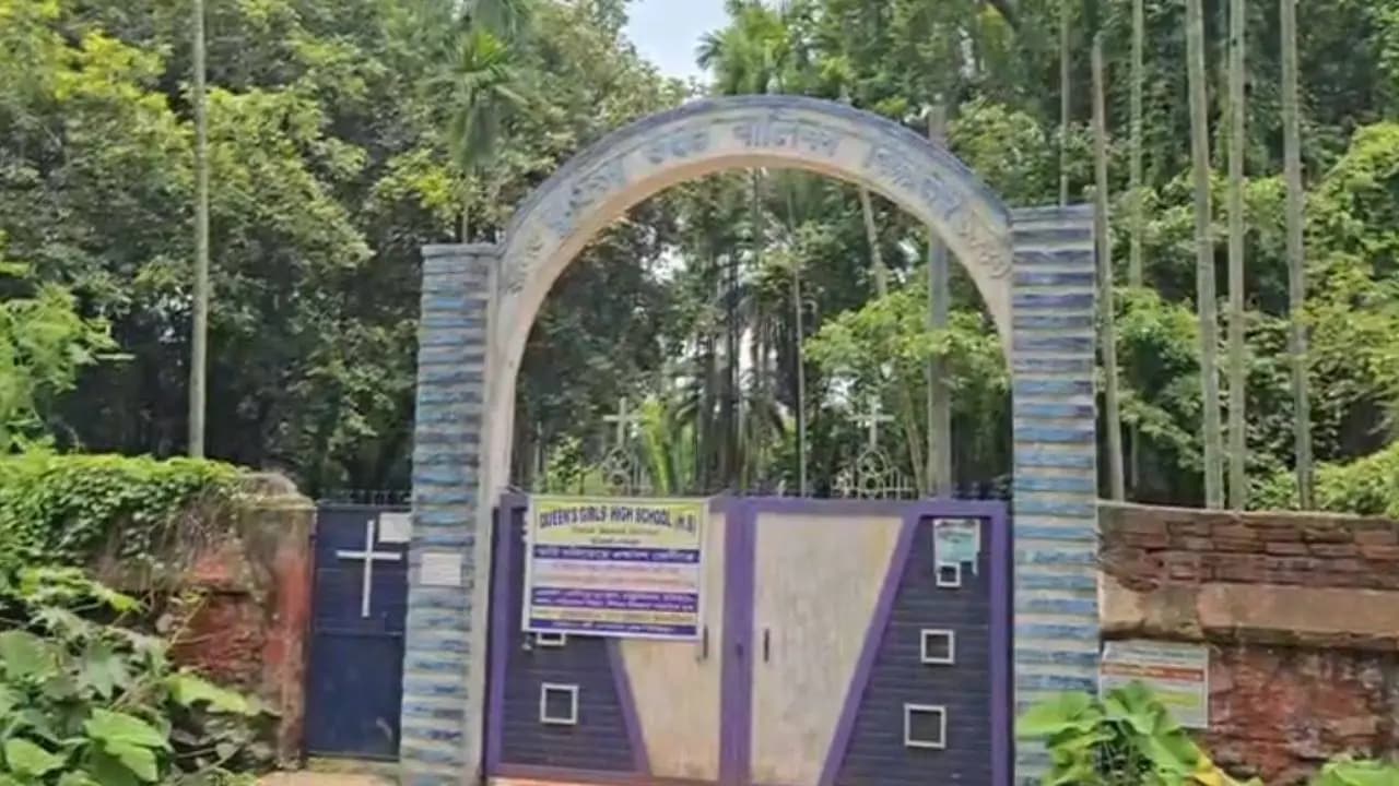 Deadbody recovered of a girl child in school hostel bathroom at Nadia