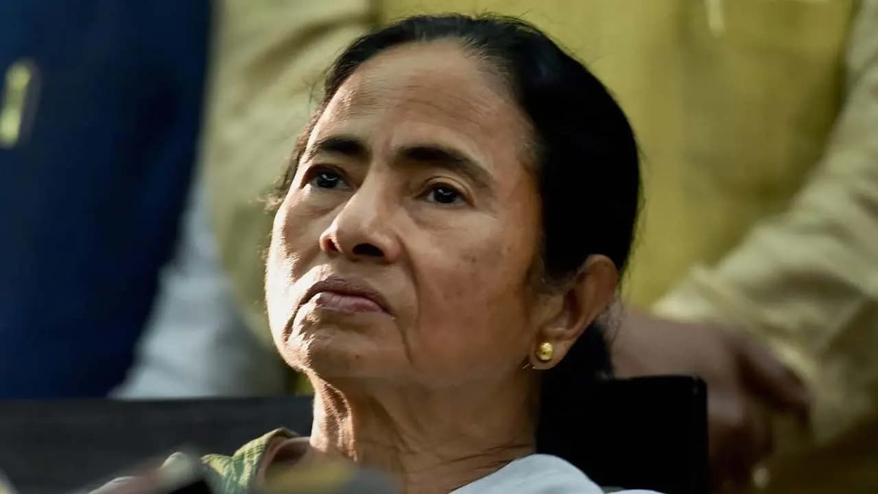 FIR filed against Mamata Banerjee at Hare Street Police Station