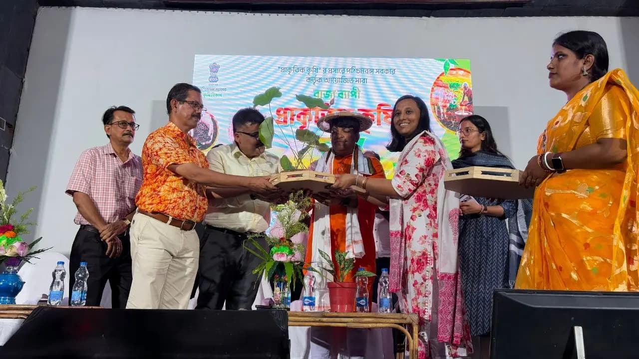 Stay healthy and boost crop yields An innovative Natural Farming Workshop initiative by the West Bengal state government took place in Jiaganj