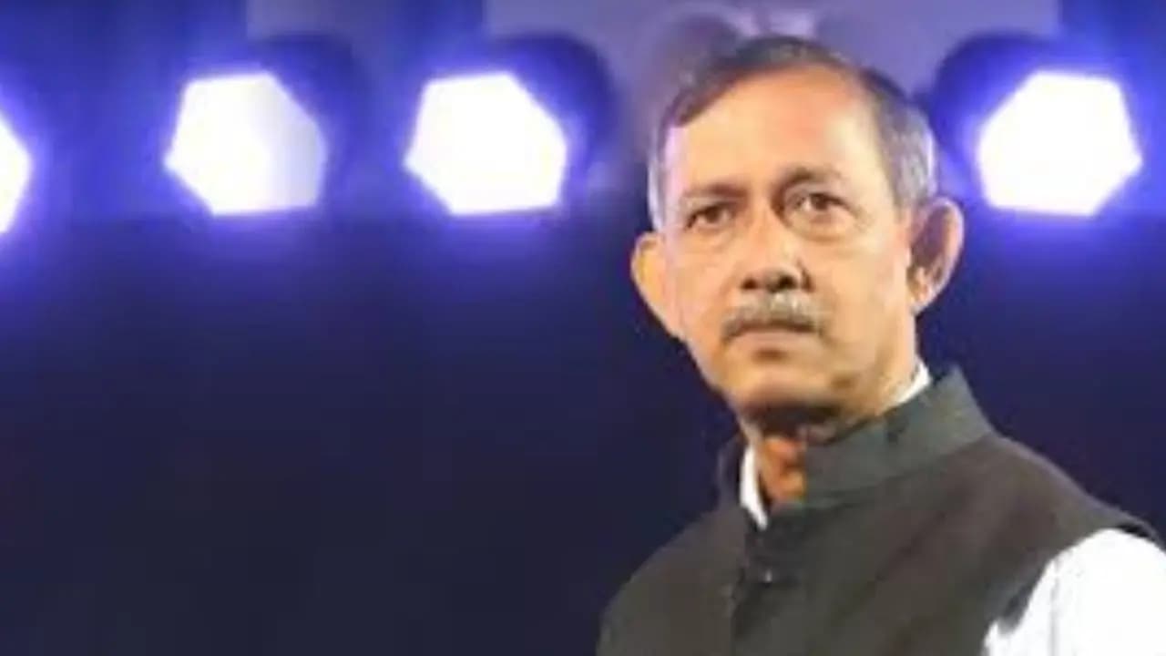 Siliguri mayor goutam deb resigns from post