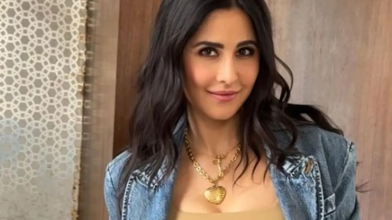 no emotion no body language Director Recalls Struggle Directing Katrina Kaif
