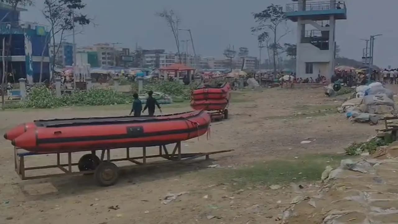 Digha Tragedy: Tourist dies after being hit by a speedboat at Digha beach