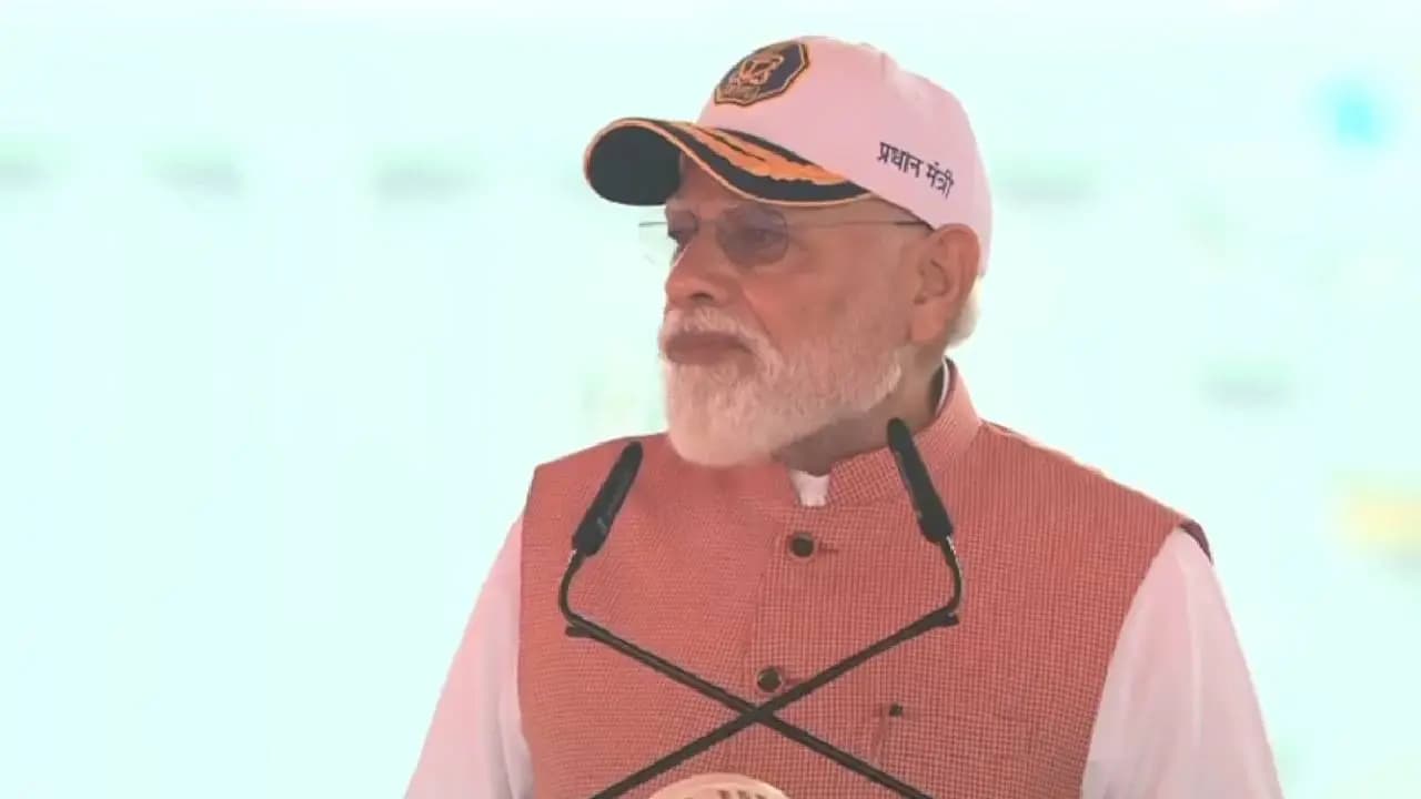 PM Narendra Modi Inaugurates Three Ships of Indian Navy on International Yoga Day in Kolkata