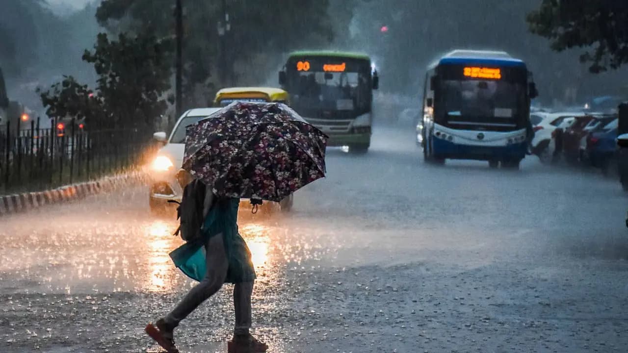 IMD Weather Update 2026: IMD predicts heavy rainfall in West Bengal and other states