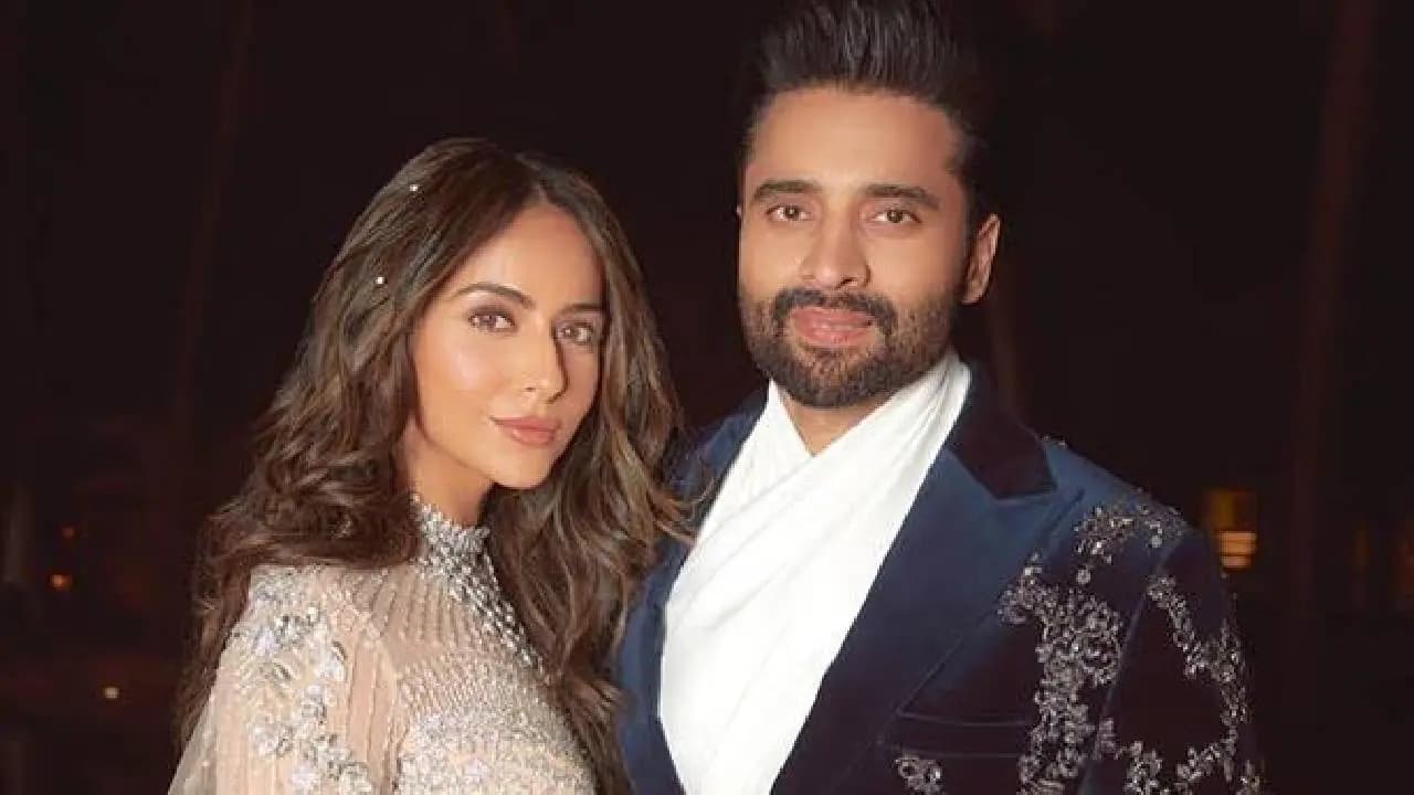 Rakul Preet Singh s husband Jackky Bhagnani s Old Dating App Profile Goes Viral
