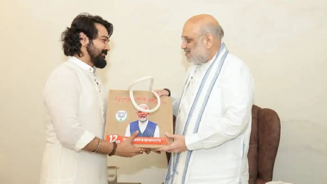 Amit Shah Visits Prosenjit Chatterjee in Kolkata: Actor Receives Special Gift from Union Minister