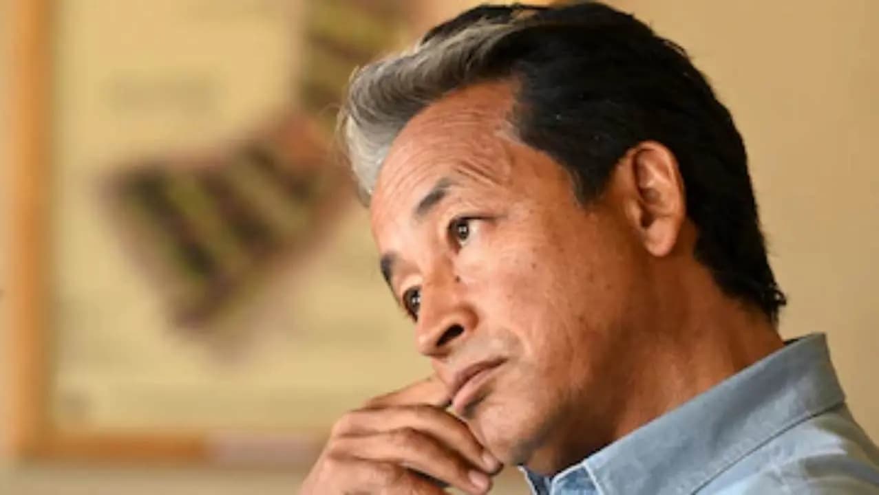 Sonam Wangchuks Educational Qualification: From a home-based school to NIT! Do you know about Sonam Wangchuk's educational qualifications?