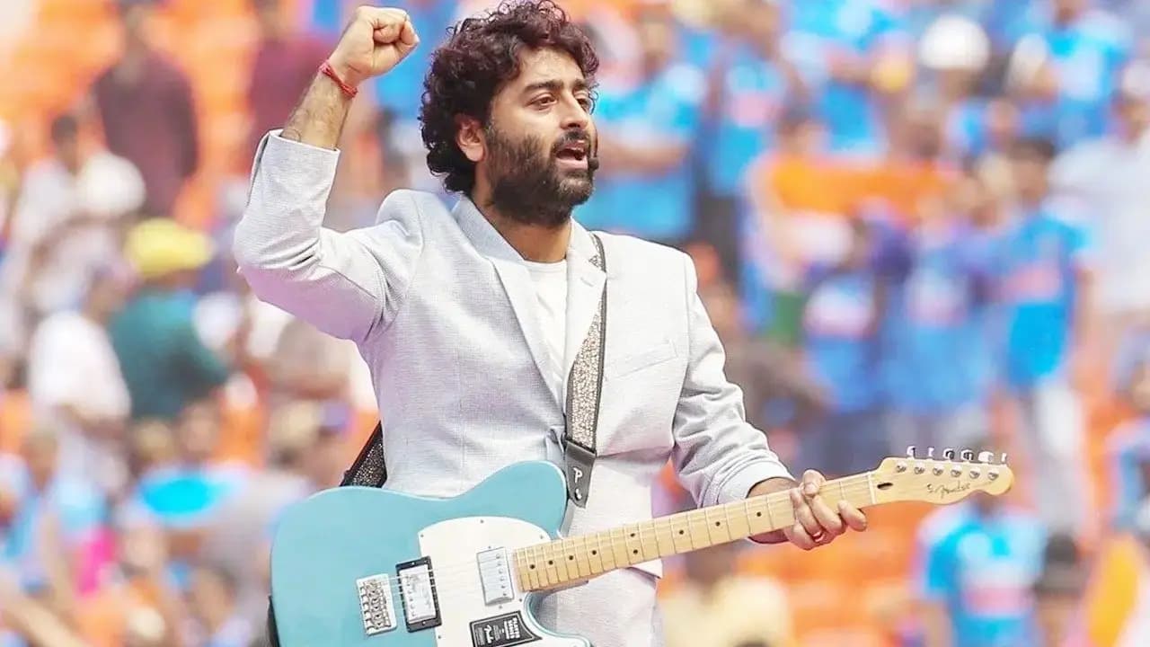 NEET Protest: Arijit Singh Reacts to Violent Crackdown on Student Protests in Delhi