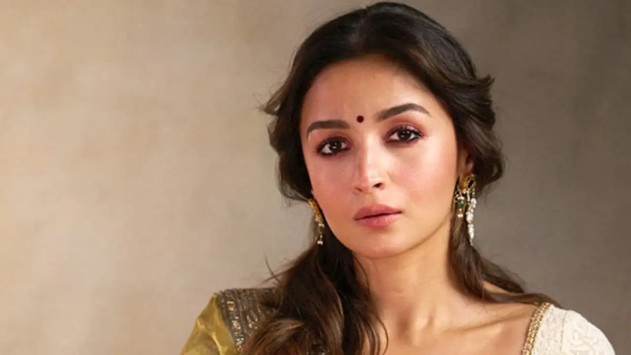 Alia bhatt shares a post supporting on going cjp protests in jantar mantar
