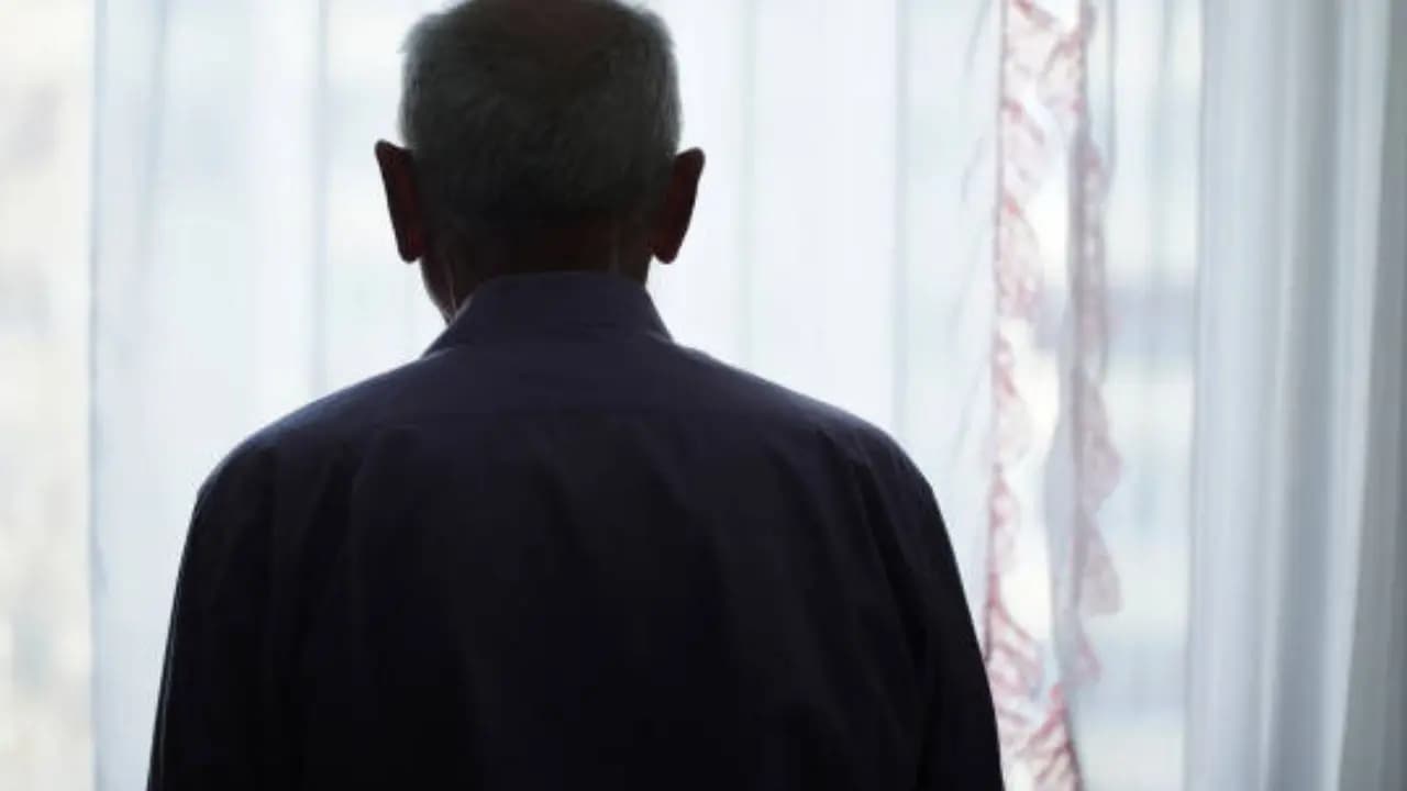 Popular actor seeking financial help now resides in oldage home