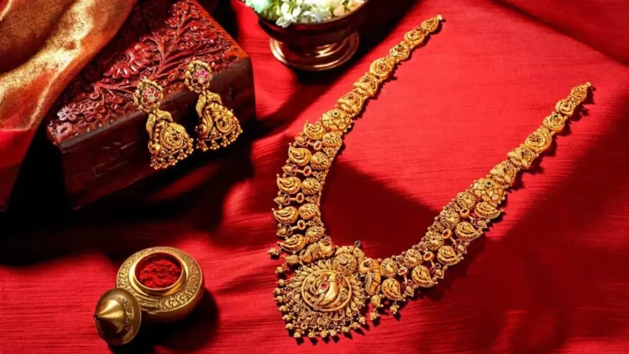 Gold Price Big Cut Today: Check 22 and 24 Carat Gold Price Across India On August 17