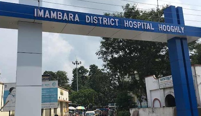 Imambara Hospital: একই দিনে সিজার হওয়া পাঁচ প্রসূতির শারীরিক অবস্থা সংকটজনক! দুজনকে পাঠানো হলো কলকাতায়, তিনজন ভর্তি সিসিইউতে, ঘটনায় চাঞ্চল্য চুঁচুড়ার ইমামবাড়া সদর হাসপাতালে।