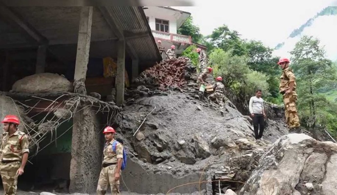 বিগত ২৪ ঘন্টায় এই এলাকায় ১১০ মিলিমিটার বৃষ্টি হয়েছে