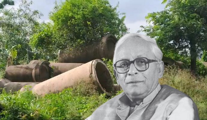 Buddhadeb Bhattacharya: তাঁদের বক্তব্য, অনিচ্ছুক কৃষকদের প্রতি সরকারের নরম মনোভাব দেখানো দরকার ছিল। 