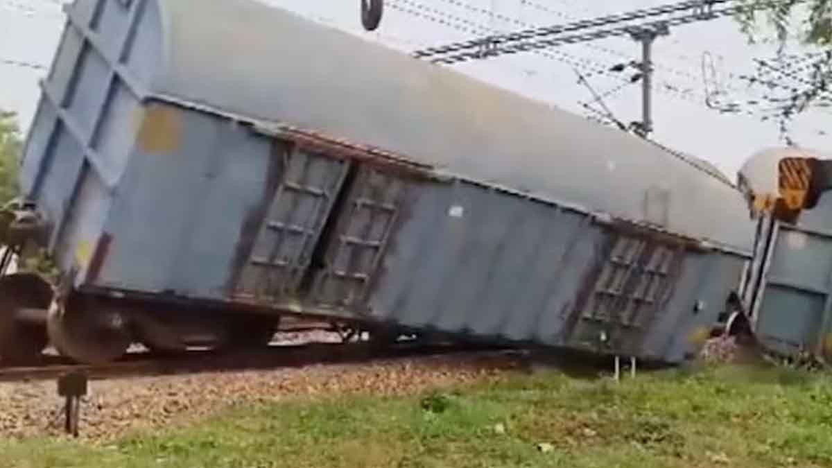 goods train derailed