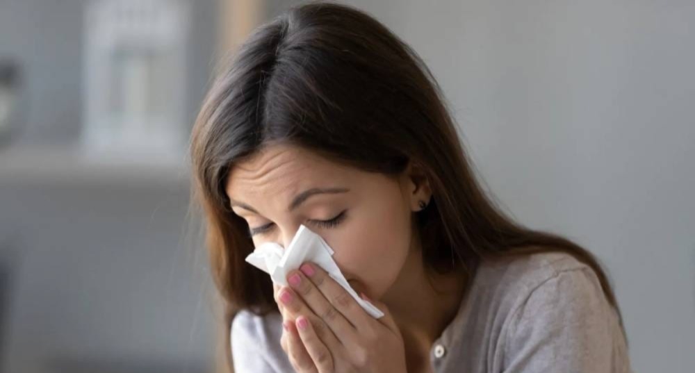 To prevent fever and cold in changing seasons follow these rules to  stay healthy