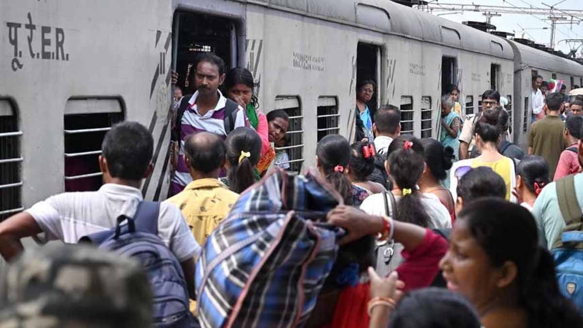 local train services normal in bongaon section