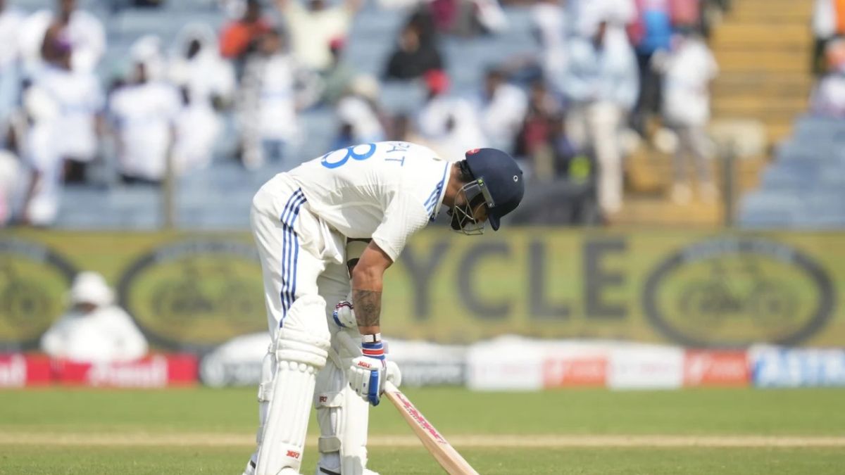  Virat Kohli hits his bat in water box in utter frustration