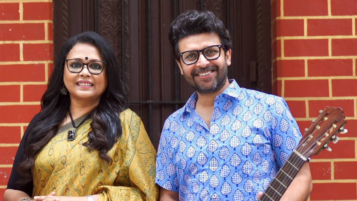 Lopamudra Mitra Joy Sarkar talks about their duet performance and joy lopa express 