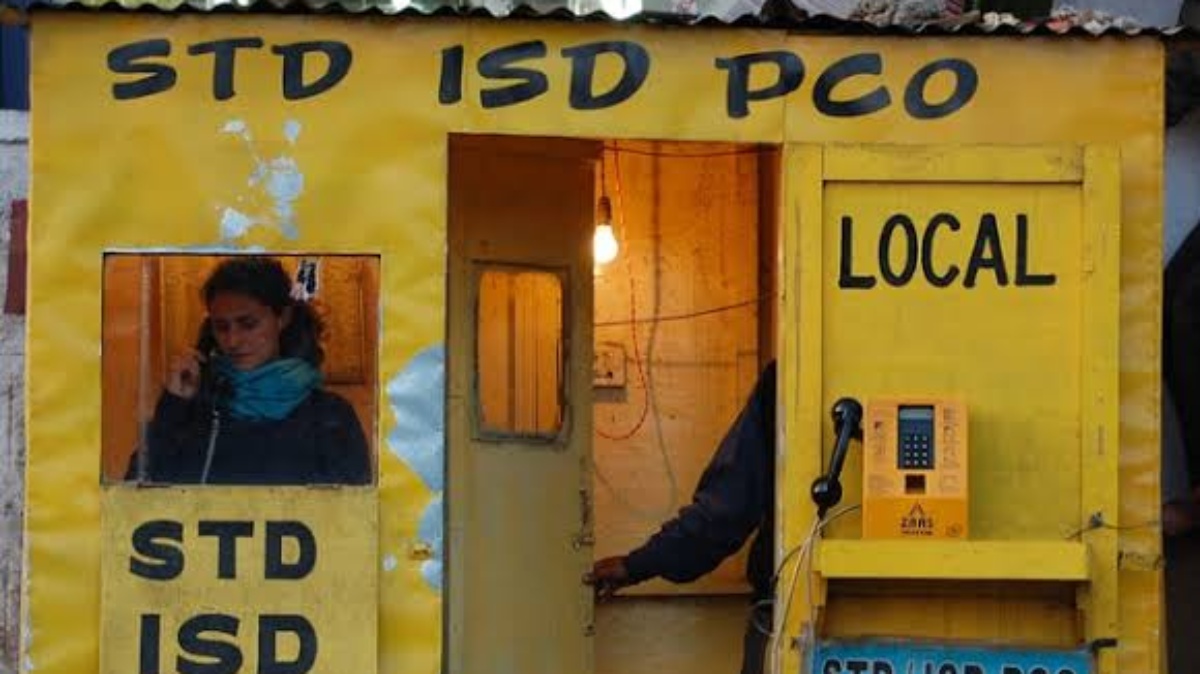 About 45,000 public telephone booths shut in 3 years