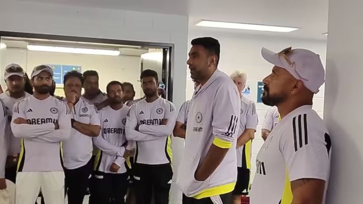 Ravi Ashwin spoke to his teammates in the dressing room after his retirement