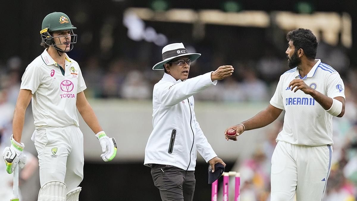 Jasprit Bumrah and Sam konstas exchanged some words in Sydney 