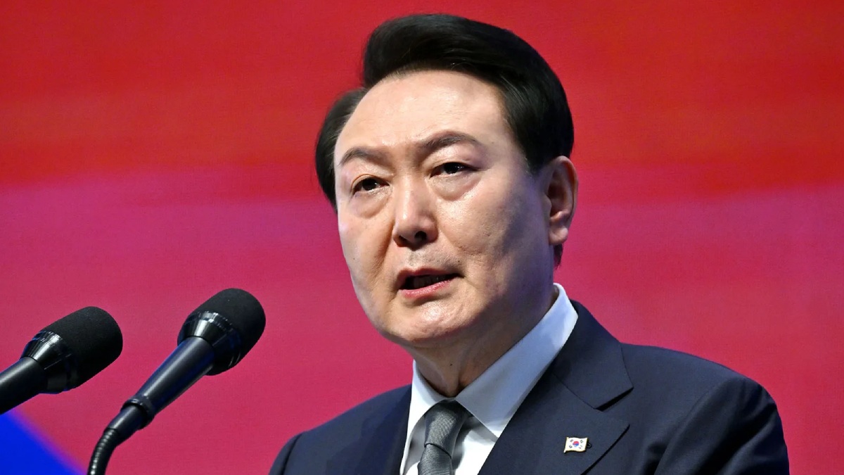 Impeached South Korea President Yoon Suk Yeol is arrested after failed martial law attempt