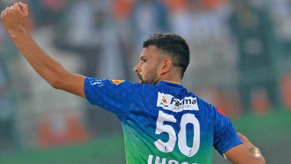 Just hours after making his shock retirement from the Pakistan Super League pacer Ihsanullah has performed a U turn 