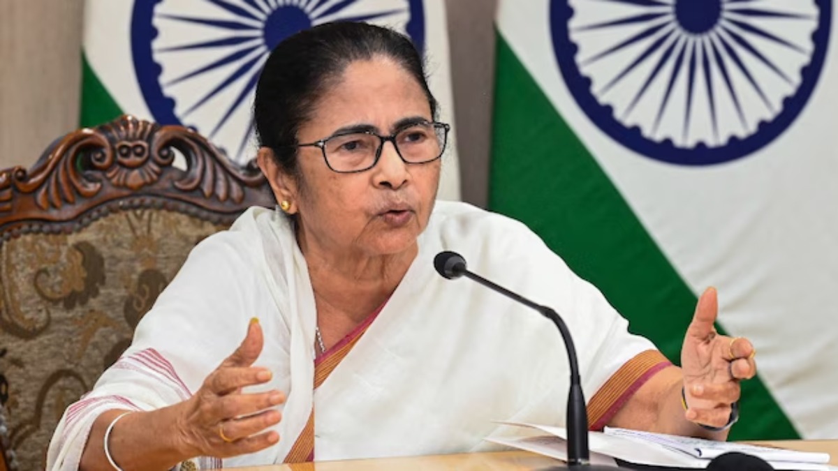 Mamata Banerjee and Chief secretary Majon Panth's statement on Saline case