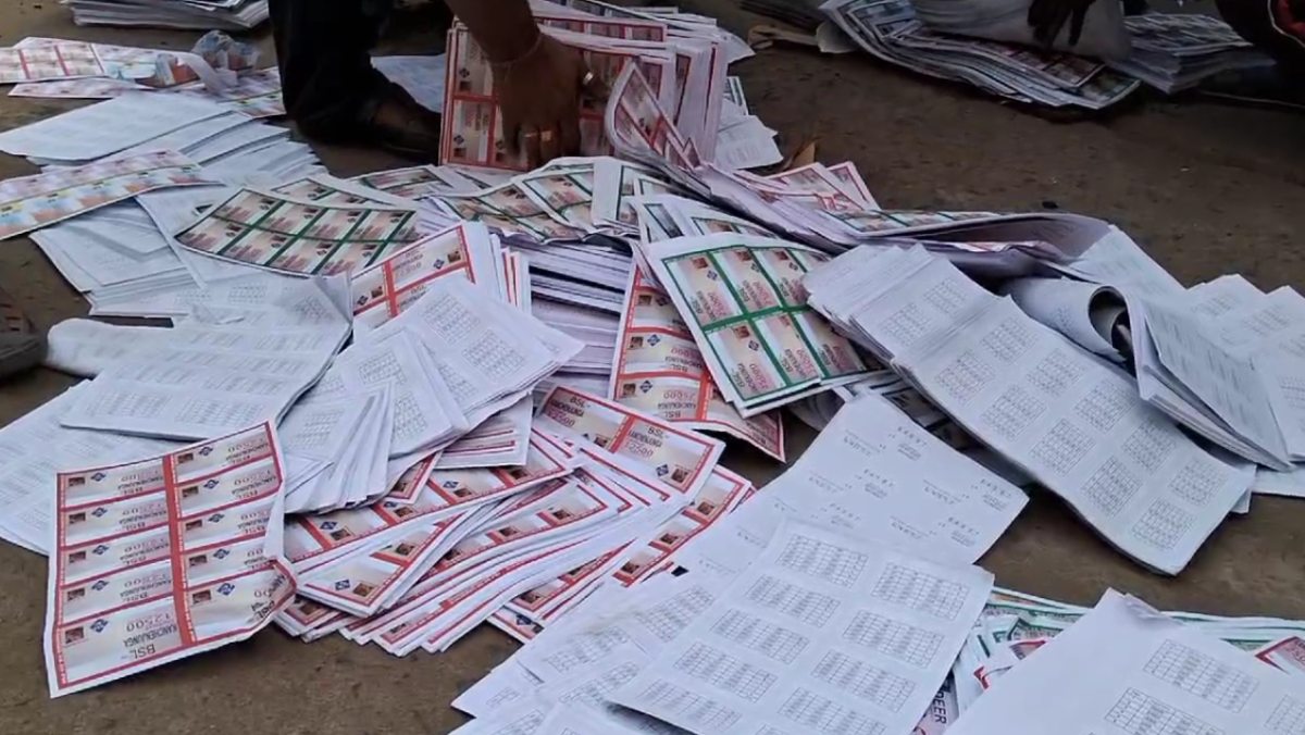 Police raided a fake lottery ticket factory in Dubrajpur, one arrested gnr