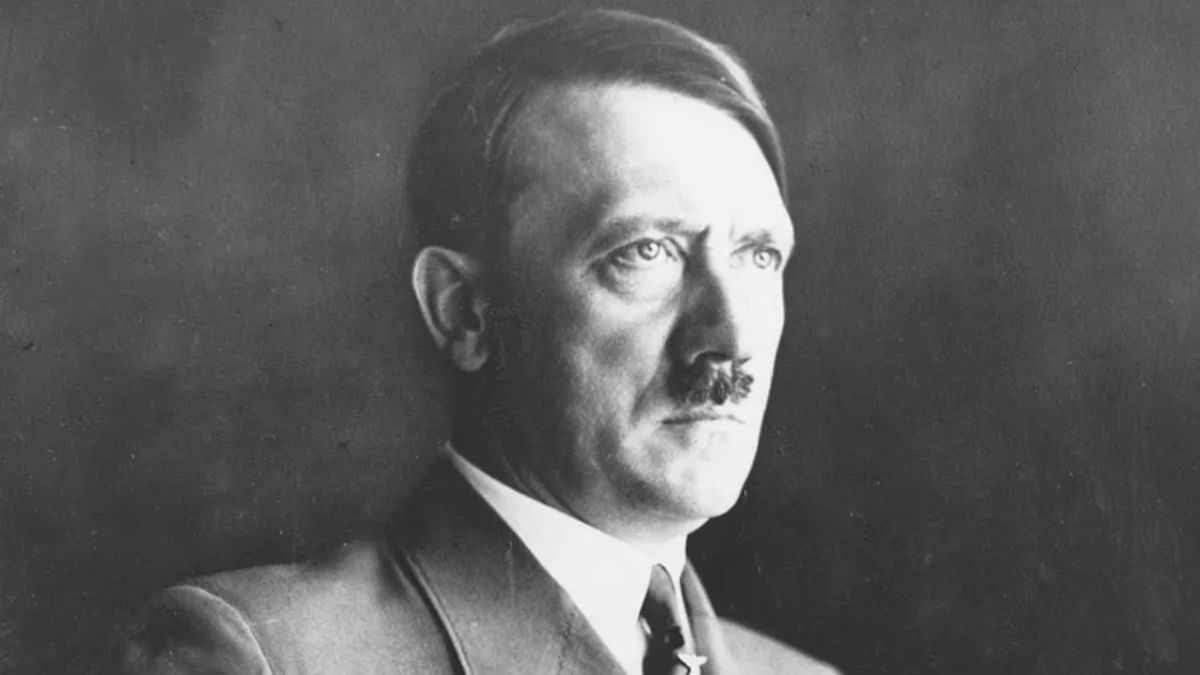 Diary of Adolf Hitler s British girlfriend found after 80 years