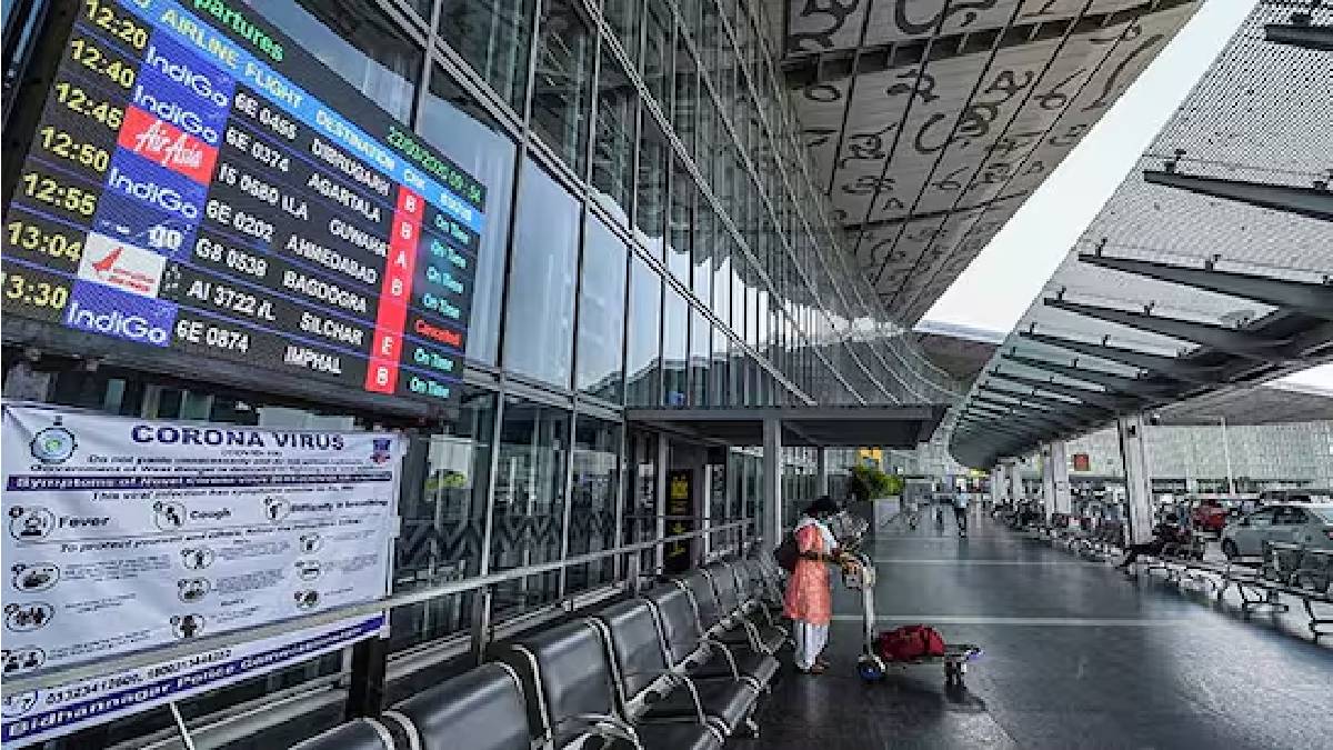 flight delayed due to fog in kolkata airport