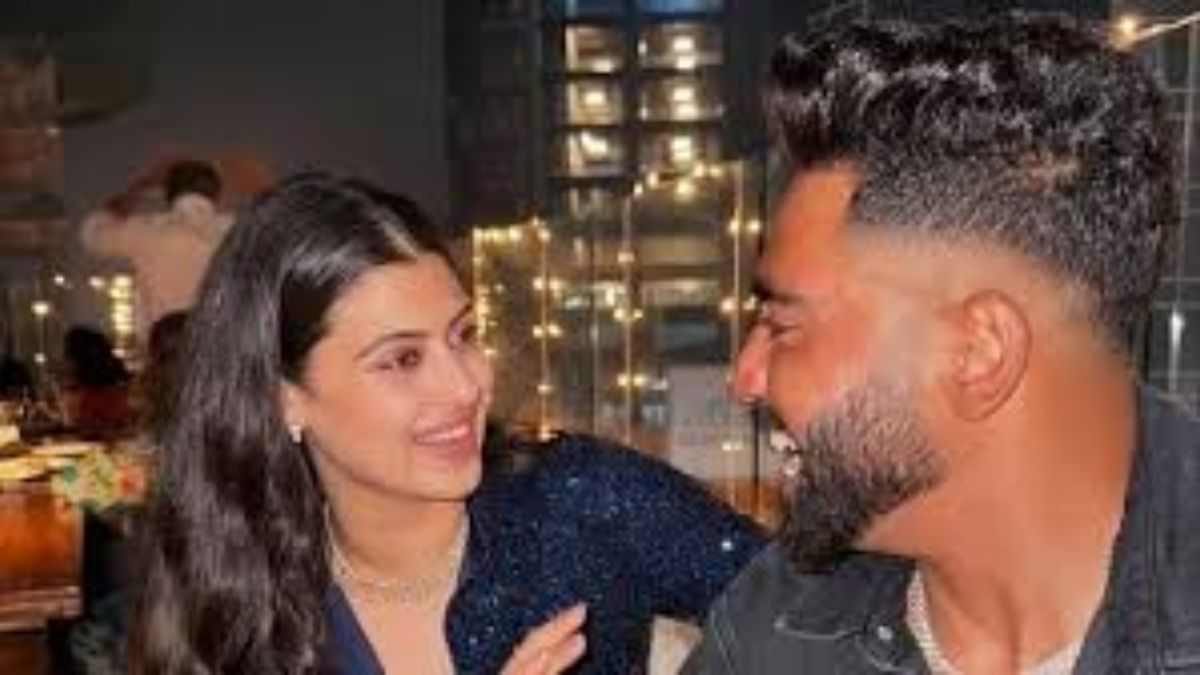 Mohammed Siraj opens up his relationship with granddaughter of Asha Bhosle, Zanai Bhosle  