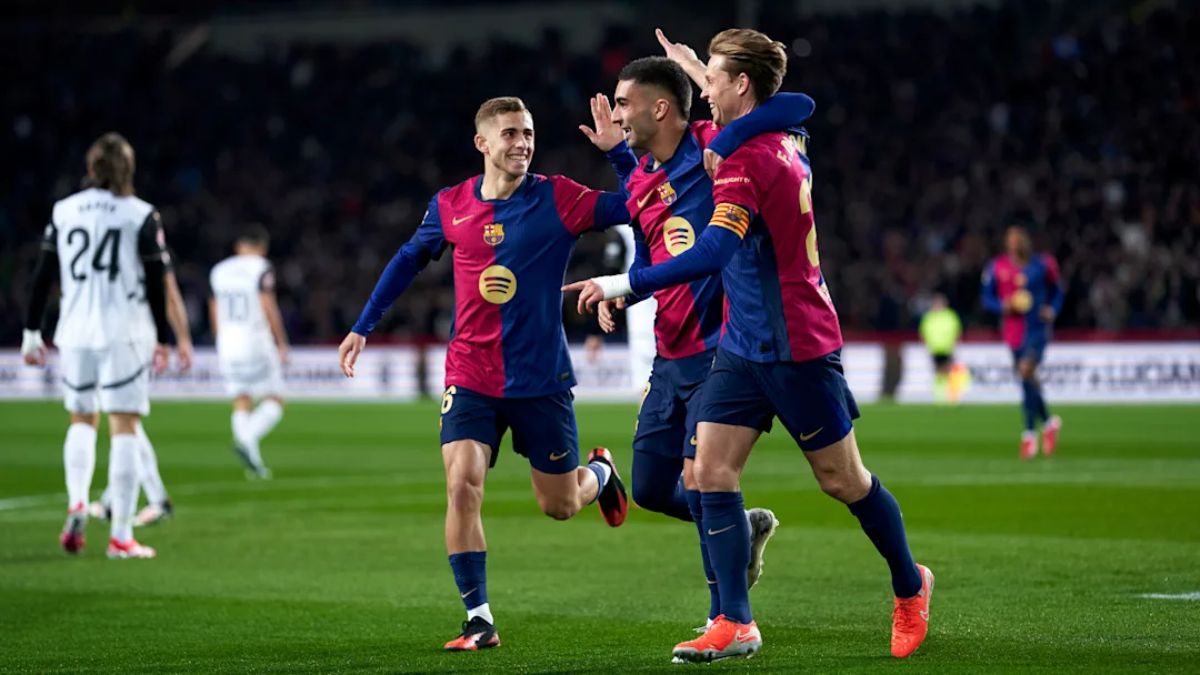 Barcelona outclassed Valencia in La Liga   