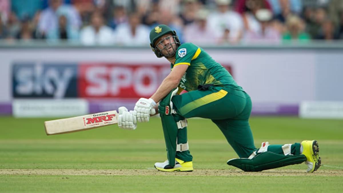 AB de Villiers confirms comeback