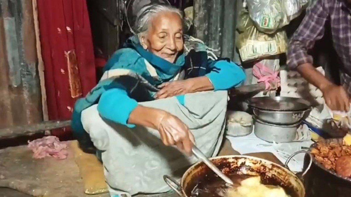 octogenarian surobala mondal is famous as samosa dida in her locality