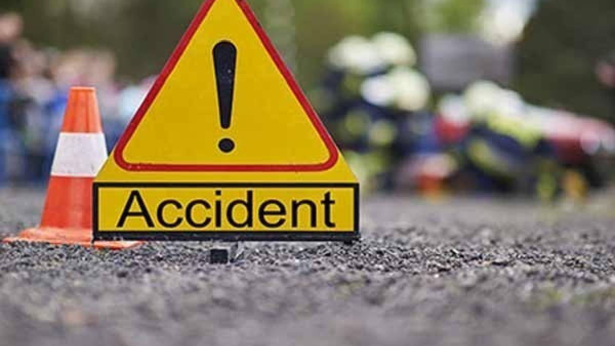 bus accident at chinar park, one dies