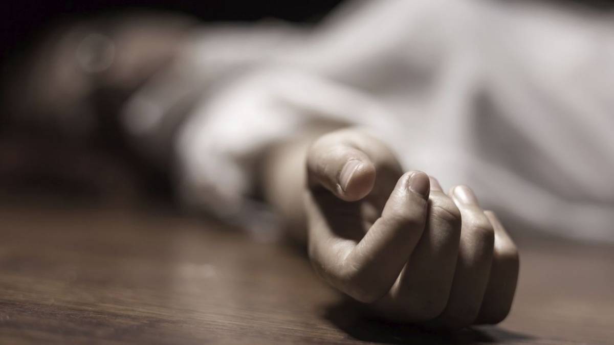 woman mysterious death at kolkata