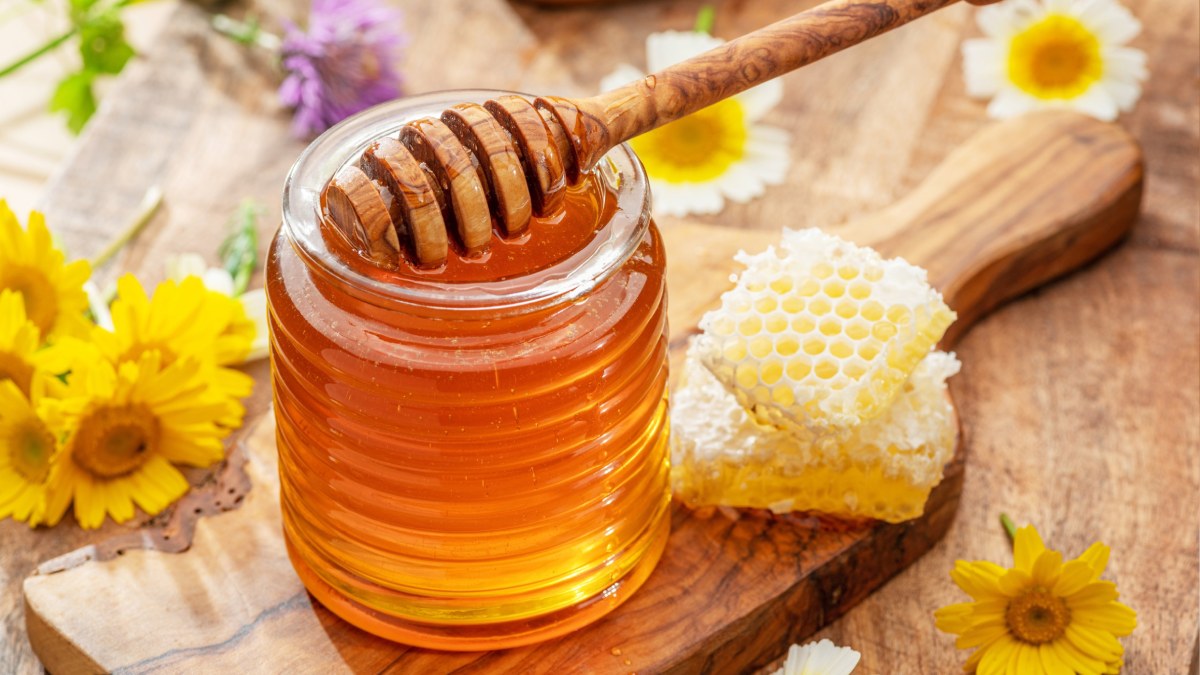 what are the health benefits of honey lif